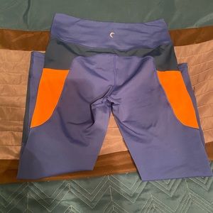 Zyia Neon Orange Curve Pocket Light n Tight Leggings